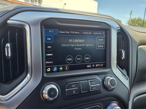 Used 2022 GMC Sierra 1500 Elevation image 17