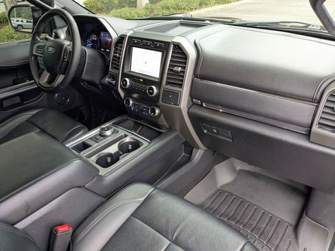 Used 2020 Ford Expedition XLT w/ Equipment Group 202A RWD image 39