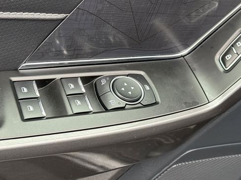 Certified 2023 Ford F150 XLT w/ Equipment Group 302A High image 13