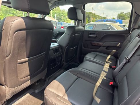 Used 2015 GMC Sierra 1500 SLT w/ SLT Crew Cab Value Package AWD/4WD image 18