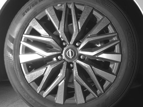 Used 2025 Nissan Altima 2.5 SV image 13