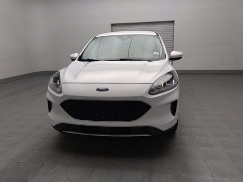 Used 2020 Ford Escape SE image 15
