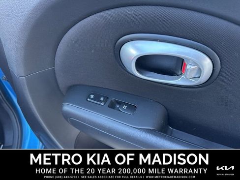 Used 2016 Kia Soul + w/ Designer's Package image 36
