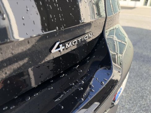 New 2026 Volkswagen Taos SE AWD/4WD image 7