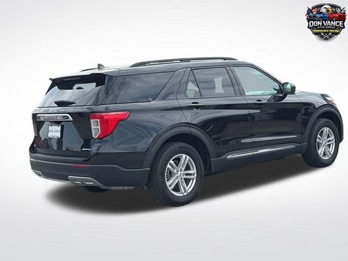 Used 2023 Ford Explorer XLT w/ Equipment Group 202A AWD/4WD image 6
