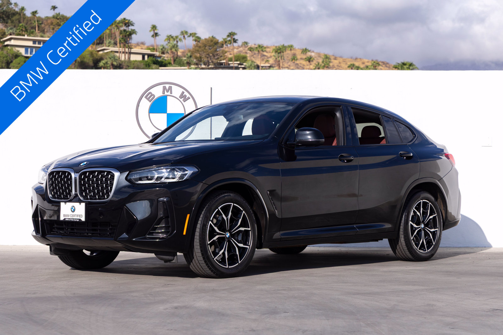 Certified 2024 BMW X4 xDrive30i w/ M Sport Package AWD/4WD image 1