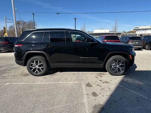 New 2025 Jeep Grand Cherokee Limited AWD/4WD image 5