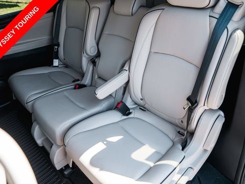 Used 2025 Honda Odyssey Touring image 26