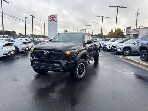 New 2025 Toyota Tacoma TRD Off-Road image 1