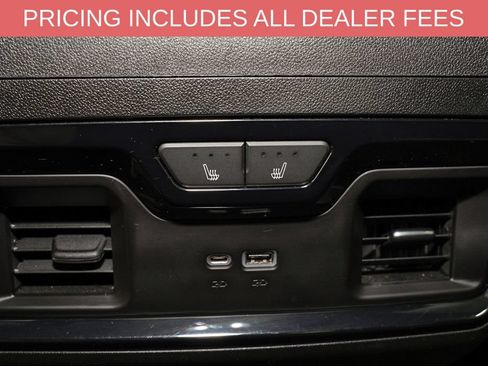 Used 2023 GMC Sierra 1500 AT4 w/ Technology Package AWD/4WD image 8