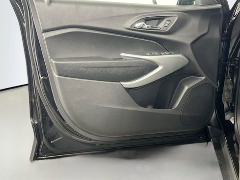 New 2026 Chevrolet Trax RS w/ Sunroof Package image 17