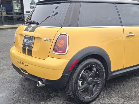 Used 2009 MINI Cooper Hardtop image 6