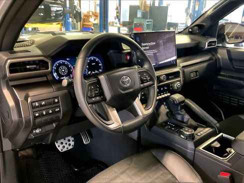 Used 2025 Toyota 4Runner TRD Sport Premium w/ Tow Technology Package image 16