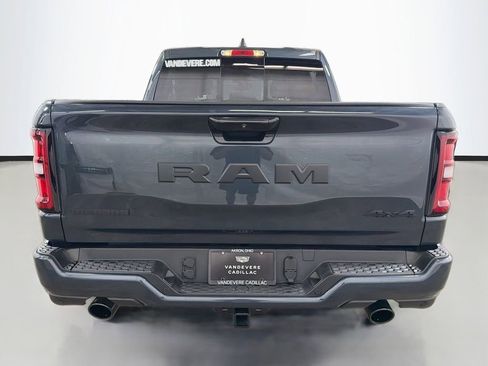 Used 2025 RAM 1500 Big Horn AWD/4WD image 9