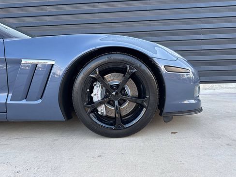 Used 2013 Chevrolet Corvette Grand Sport w/ 2LT Preferred Equipment Group RWD image 34
