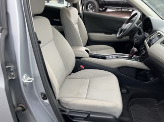 Used 2021 Honda HR-V LX video 3