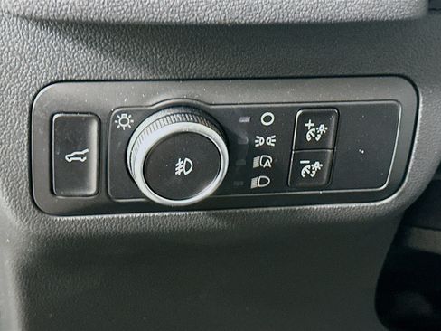 Used 2025 Ford Escape Platinum AWD/4WD image 17