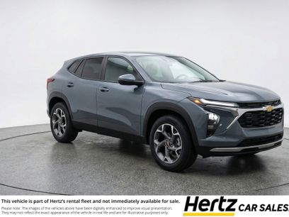 Used 2025 Chevrolet Trax LT