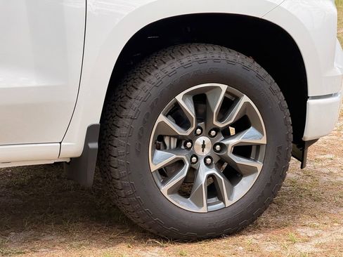 New 2026 Chevrolet Silverado 1500 RST w/ RST All Star Premium Package AWD/4WD image 10