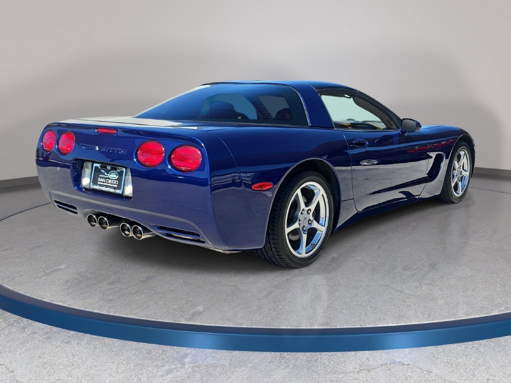 Used 2004 Chevrolet Corvette Coupe w/ Preferred Equipment Group RWD image 6