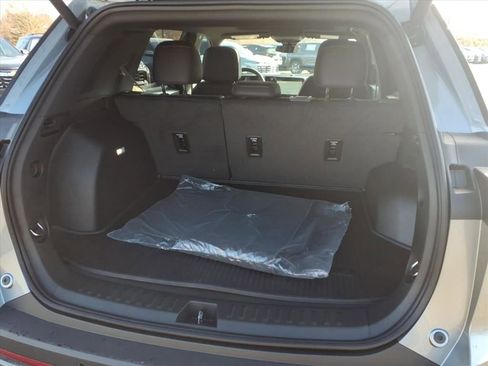 New 2026 Chevrolet Equinox ACTIV w/ Convenience Package III image 26