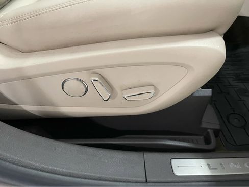 Used 2020 Lincoln Nautilus Reserve w/ Cargo Utility Package image 53