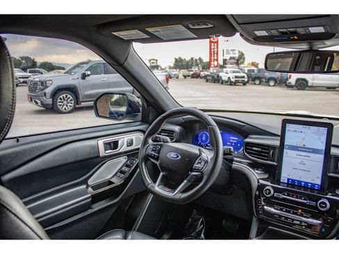Used 2022 Ford Explorer ST w/ Equipment Group 401A AWD/4WD image 22