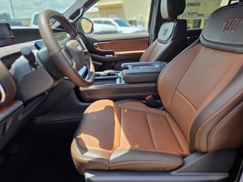New 2027 Ford Expedition King Ranch RWD image 20