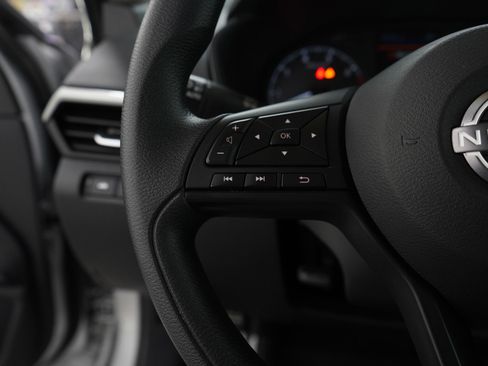 Used 2024 Nissan Altima 2.5 S image 21