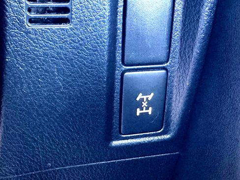 Used 2017 Lexus GX 460 image 54