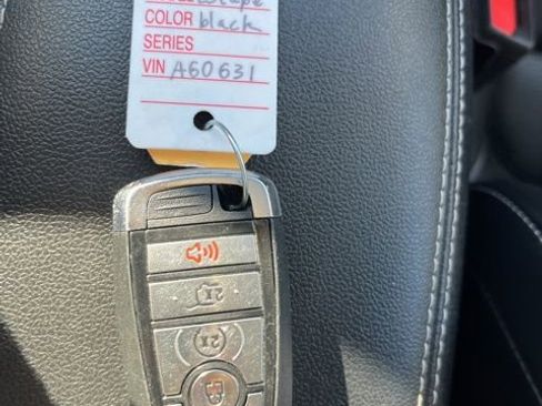 Used 2025 Ford Escape Platinum image 45