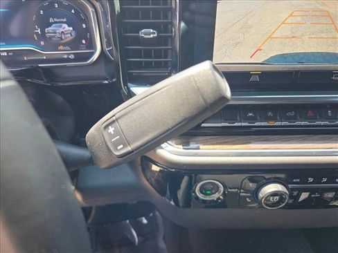 Used 2024 Chevrolet Silverado 1500 LT RWD image 15