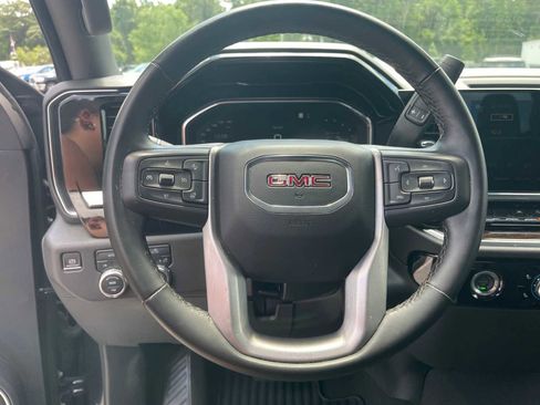 Used 2023 GMC Sierra 1500 Elevation AWD/4WD image 15