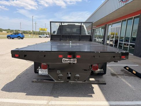 Used 2022 Ford F550 4x4 Crew Cab Super Duty w/ Power Equipment Group image 10
