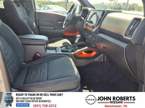 Used 2025 Nissan Frontier Pro-X RWD image 19