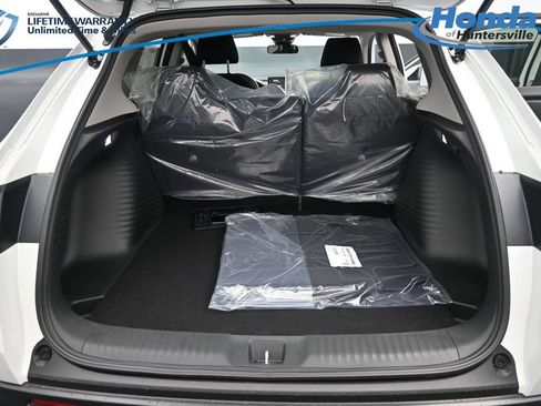 New 2026 Honda HR-V LX image 16