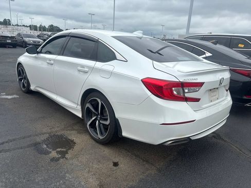 Used 2020 Honda Accord Sport image 2