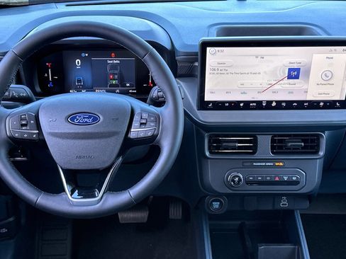 New 2025 Ford Maverick XLT w/ XLT Luxury Package image 13