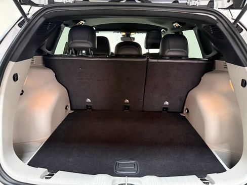 Certified 2024 Jeep Compass Limited AWD/4WD image 11