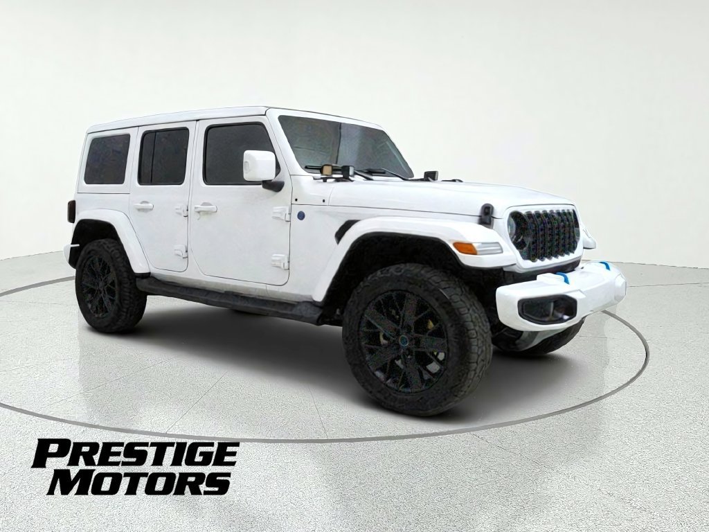 Used 2024 Jeep Wrangler High Altitude AWD/4WD image 10