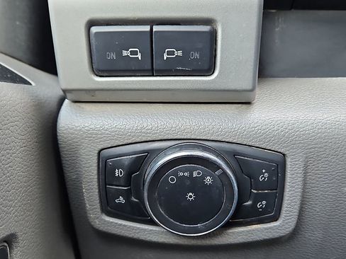 Used 2018 Ford F150 Lariat image 23