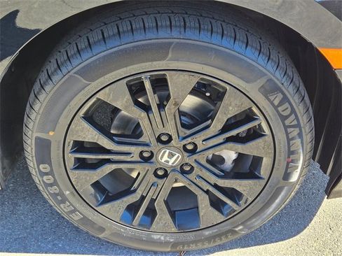 Certified 2025 Honda Odyssey Sport-L image 9