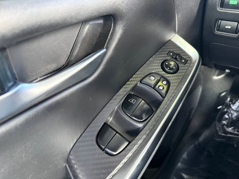 Used 2023 Nissan Sentra SR w/ SR Premium Package FWD image 20