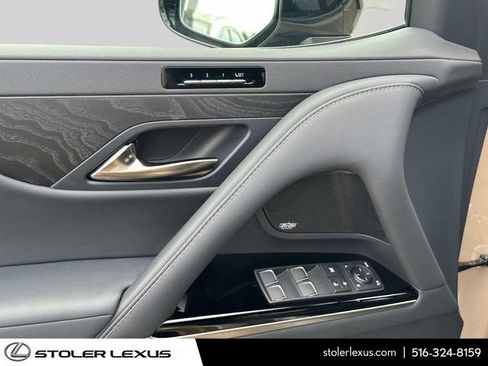 Certified 2025 Lexus LX 700h Overtrail AWD/4WD image 17