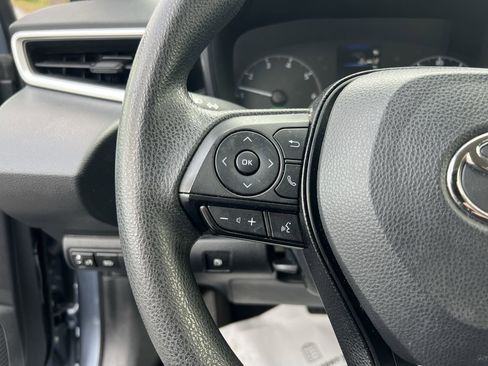 Used 2023 Toyota Corolla LE image 19