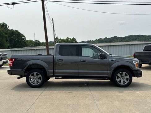 Used 2018 Ford F150 XLT w/ Equipment Group 302A Luxury AWD/4WD image 17