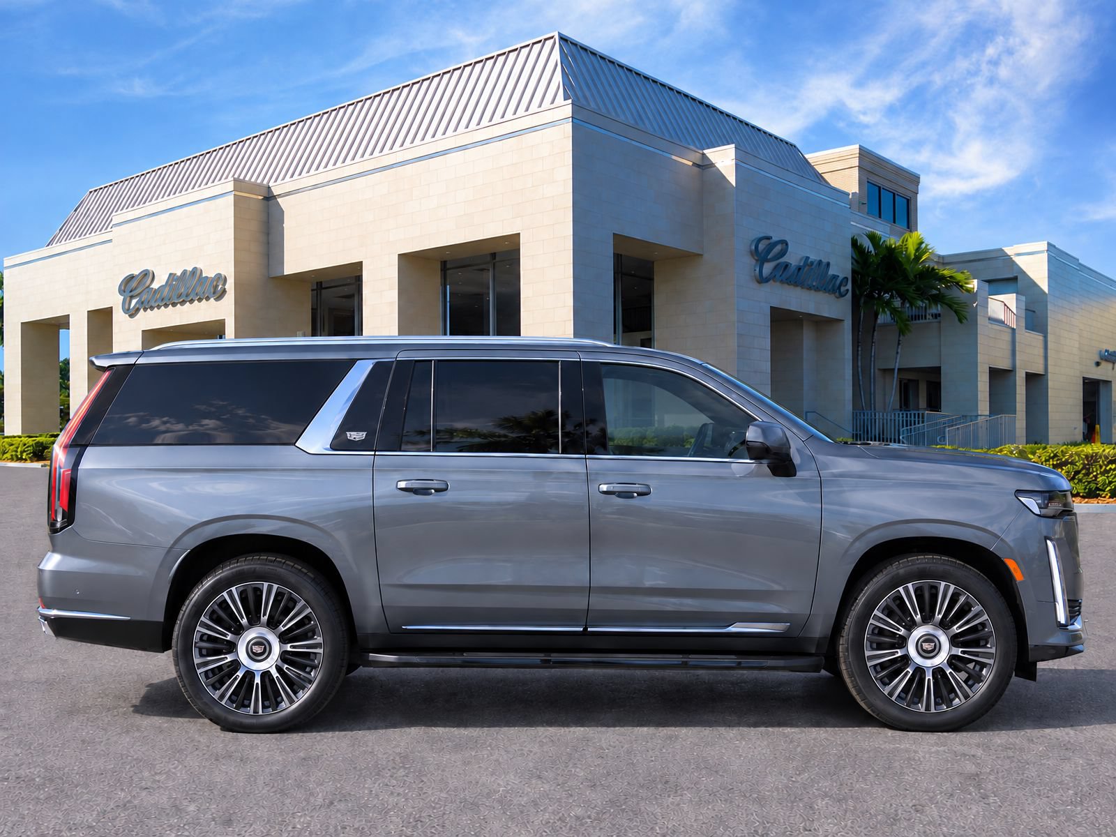 Used 2022 Cadillac Escalade ESV Premium Luxury Platinum AWD/4WD image 8
