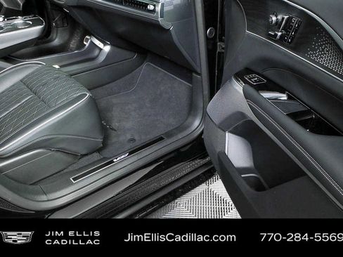 Certified 2026 Cadillac Lyriq V AWD/4WD image 25