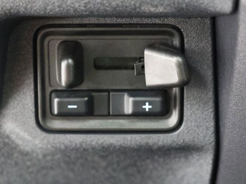 Used 2025 Ford Expedition Active AWD/4WD image 27