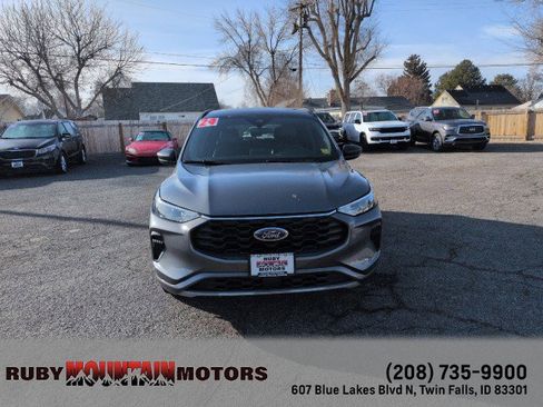 Used 2024 Ford Escape ST-Line image 2